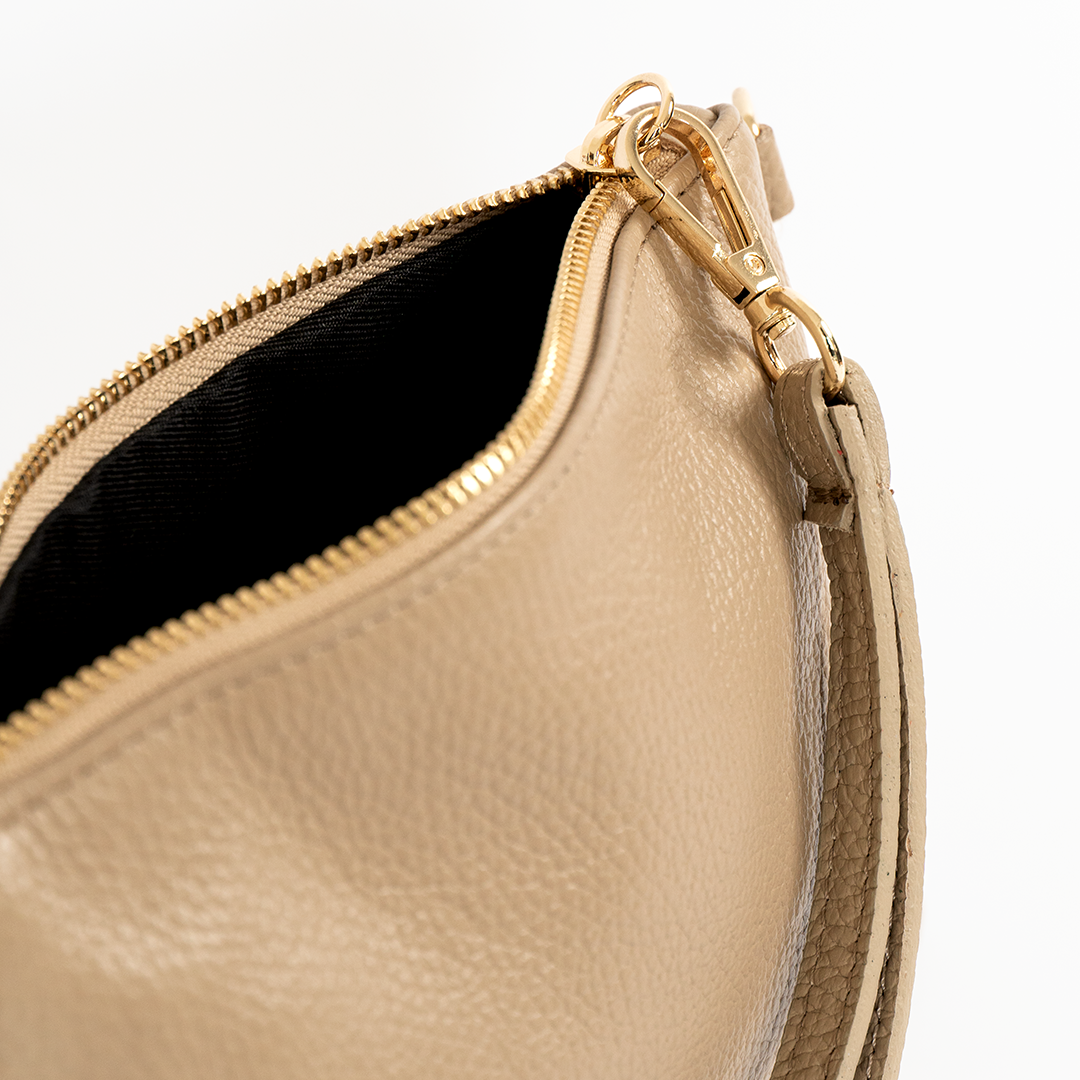 Clutch de cuero mujer color taupe